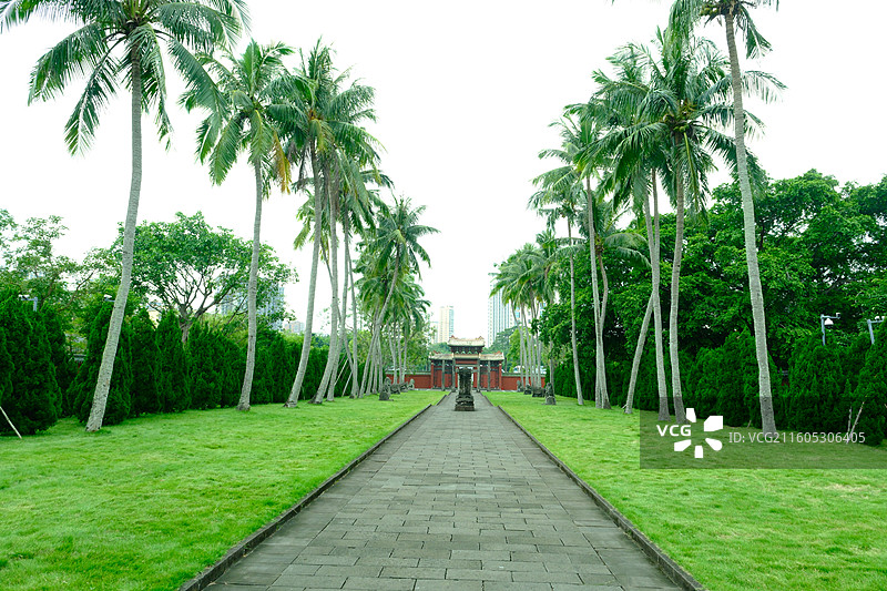 中国海南省海瑞文化公园海瑞墓园 ，海瑞墓园大门、神道、石像生、明海中介公谕祭碑、皇明敕葬碑图片素材