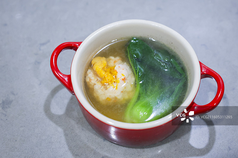 山东菜组图红烧鱼头海胆狮子头大馒头虾酱蒸海鲜海肠饭海鲜毛血旺凉拌大虾图片素材