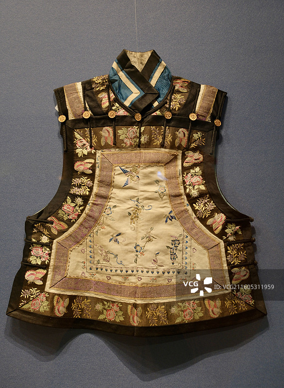 民国 花边坎肩，鄂尔多斯市博物院藏，上海历史博物馆，鄂尔多斯草原文化展图片素材