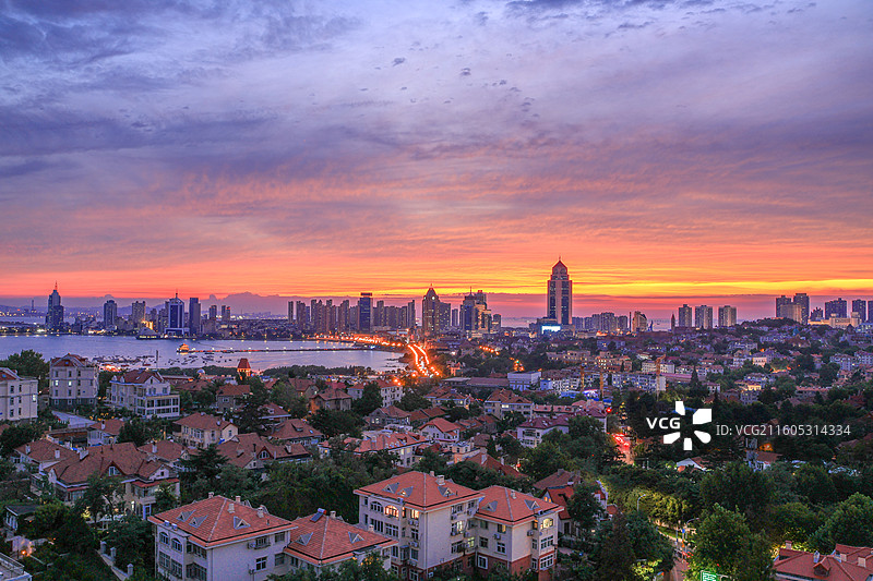 青岛 小鱼山 晚霞 日落图片素材