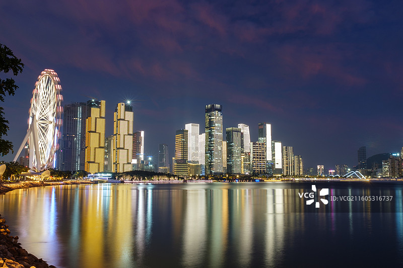 深圳前海十五运会闭幕式灯光秀调试图片素材