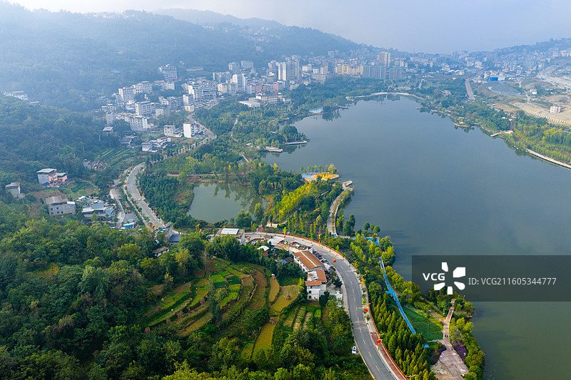 四川省凉山州雷波县乐水湖城市公园风光图片素材