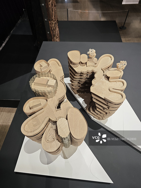 复兴艺术中心艺术品建筑模型展览 托马斯·赫斯维克Thomas Heatherwick作品展览鬼才图片素材