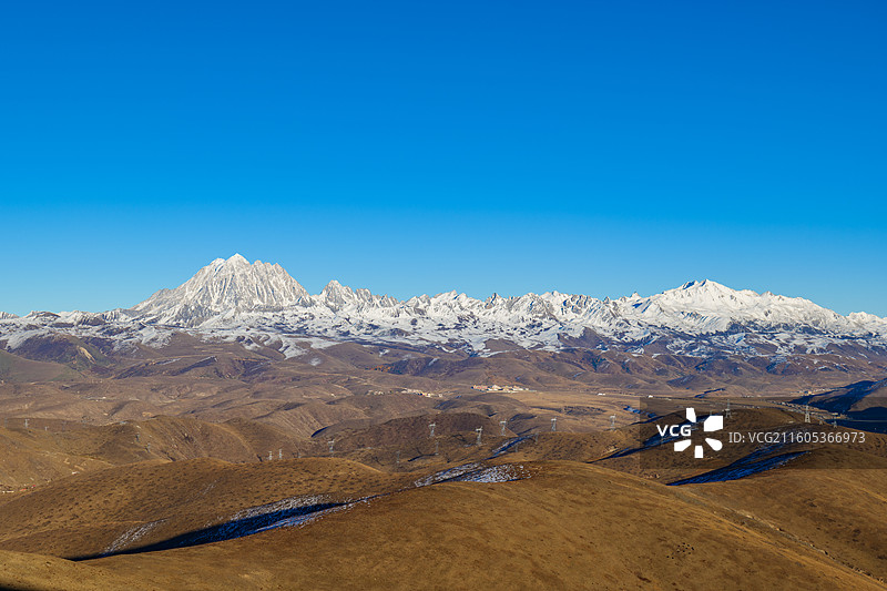 四川甘孜州雅拉雪山自然风光图片素材