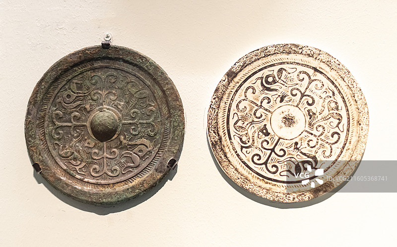 君宜官变形四叶瑞兽纹铜镜 东汉 中国国家博物馆图片素材