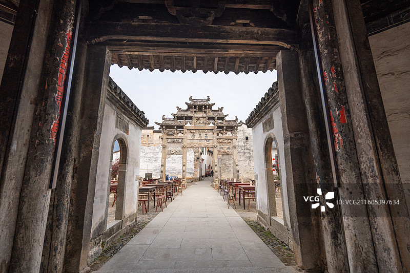 安徽歙县许村的五马坊图片素材