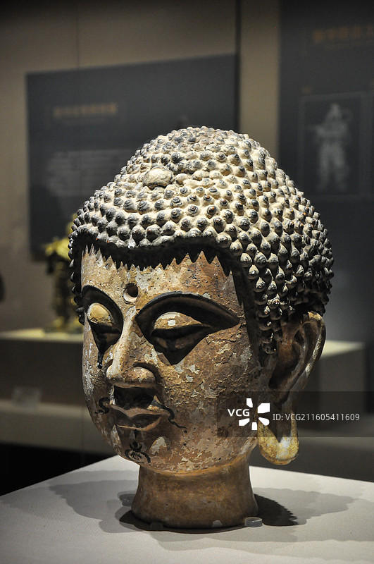 贺兰县西夏宏佛塔彩绘泥塑佛头（宁夏博物馆）图片素材