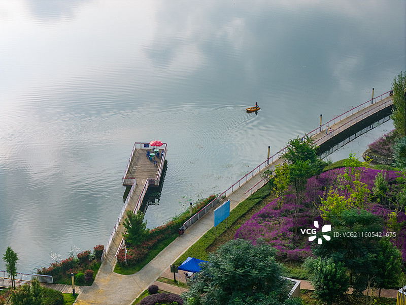 四川省凉山州雷波县乐水湖城市公园风光图片素材