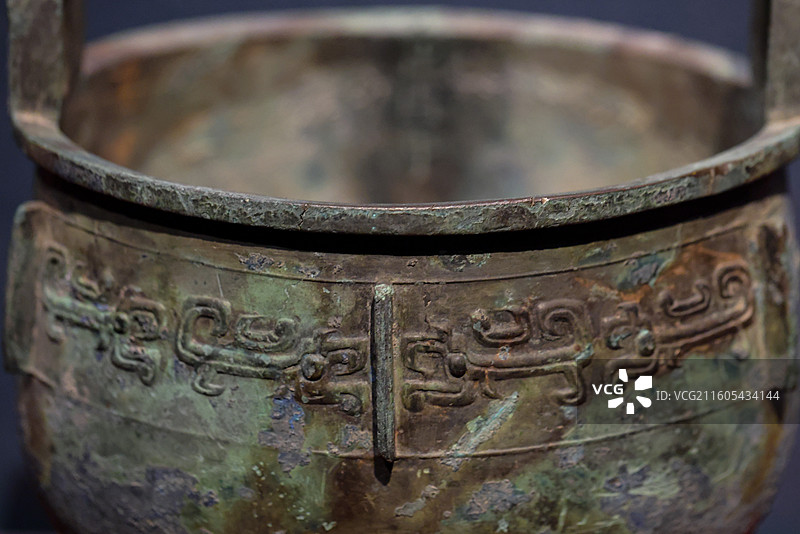 青铜鸟纹鼎 商代 1974年征集于湖南长沙 湖南博物院 北京通州大运河博物馆“看见殷商”特展图片素材