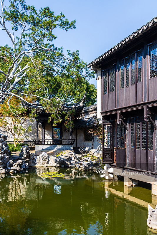 苏州园林，同里古镇耕乐堂秋日风光图片素材