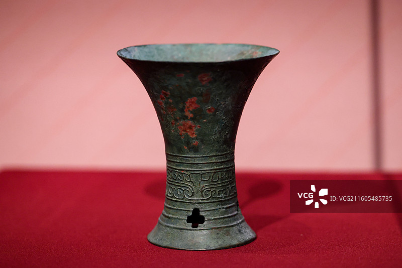 夔纹铜觚 商代 城固龙头镇龙头村出土 城固县张骞纪念馆图片素材