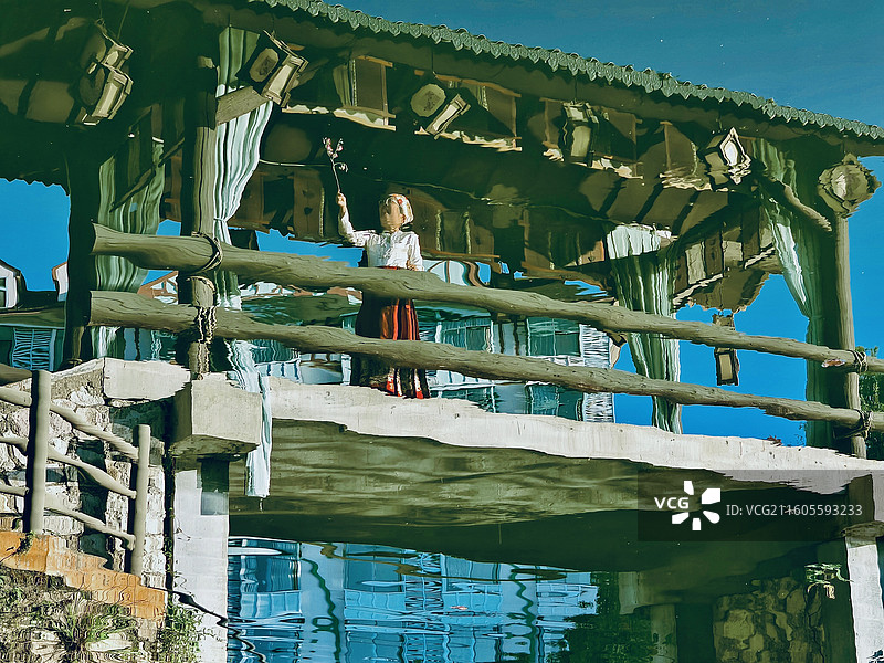 水阁芳影图片素材