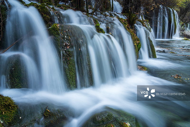 九寨沟箭竹海瀑布图片素材