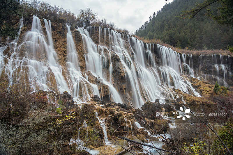 九寨沟诺日朗瀑布秋景图片素材