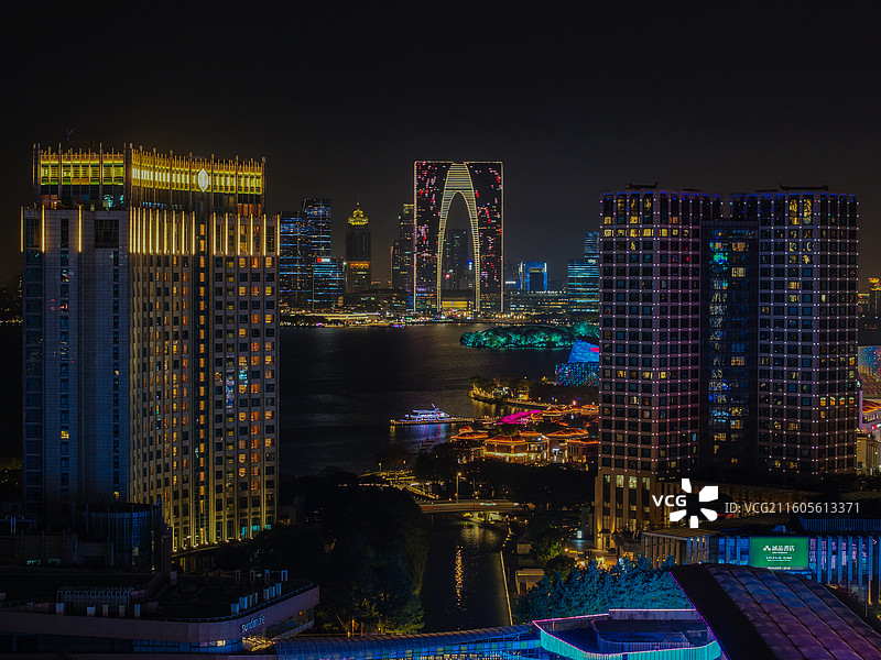 航拍苏州园区金鸡湖夜景风光图片素材