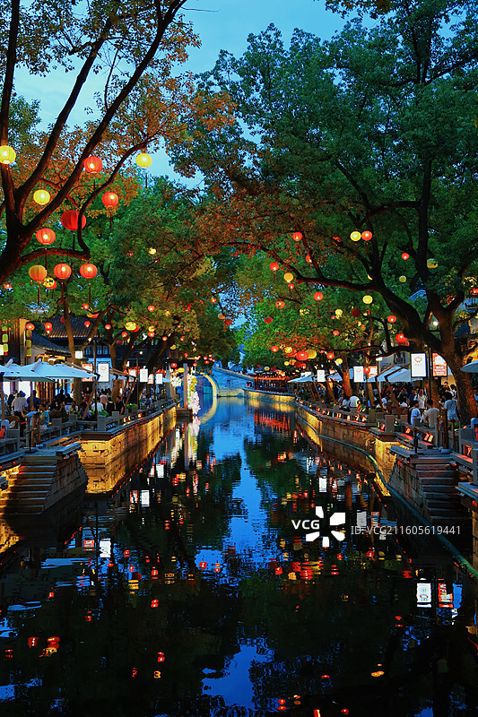 无锡惠山古镇夜晚晚上游玩图片素材