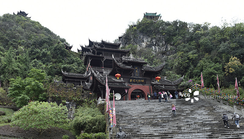 中国最大的苗族建筑群——蚩尤九黎城图片素材