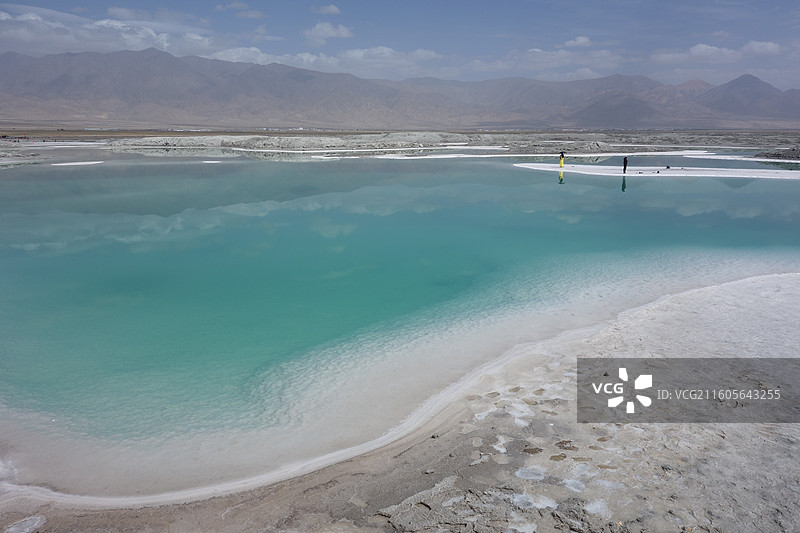 青海省大柴旦翡翠湖图片素材