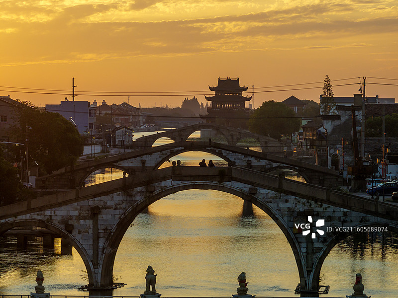 浙江省湖州市南浔双林三桥古桥与文昌阁古建筑图片素材