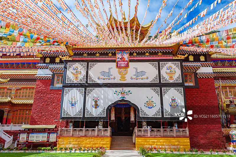 四川甘孜州康定金刚寺图片素材