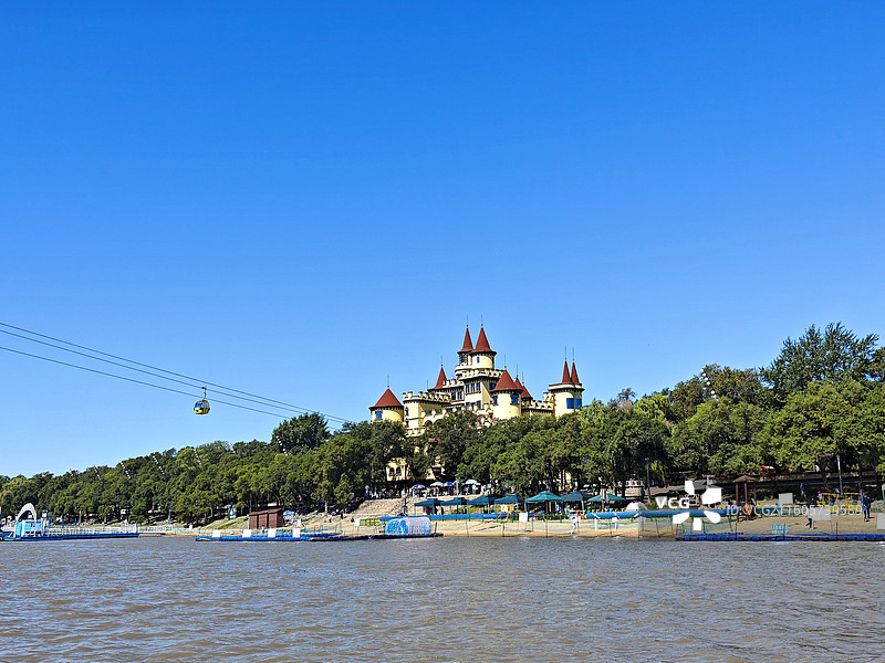 哈尔滨市太阳岛景区风光系列之松花江畔太阳岛图片素材