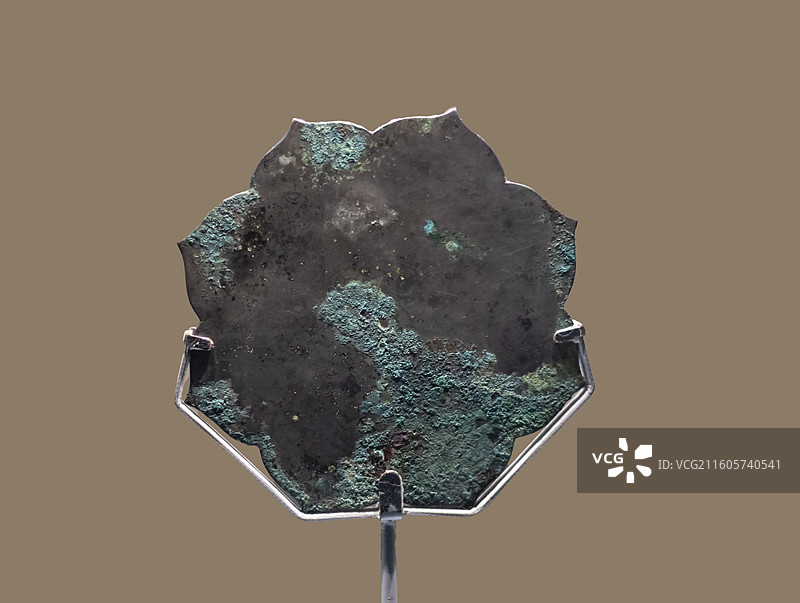 双鸾狻猊纹菱式铜镜 唐 中国国家博物馆图片素材