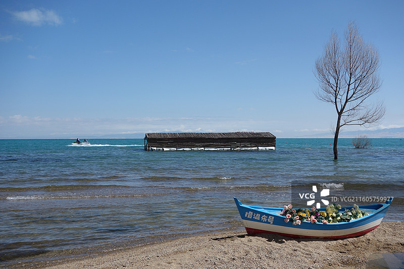 青海省海南州青海湖二郎剑景区：亲水区措温布号图片素材