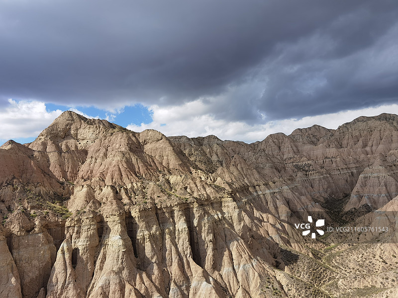 青海省海南州共和县龙羊峡土林地质公园图片素材