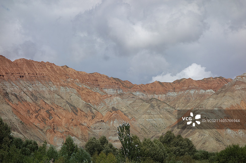 青海省海南州贵德县贵德丹霞阿什贡丹霞图片素材