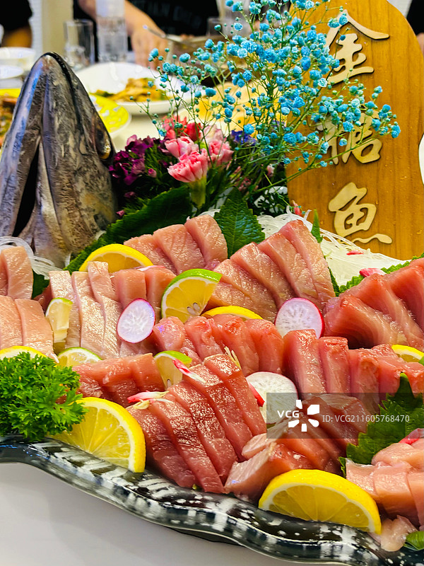 金枪鱼刺身拼盘图片素材