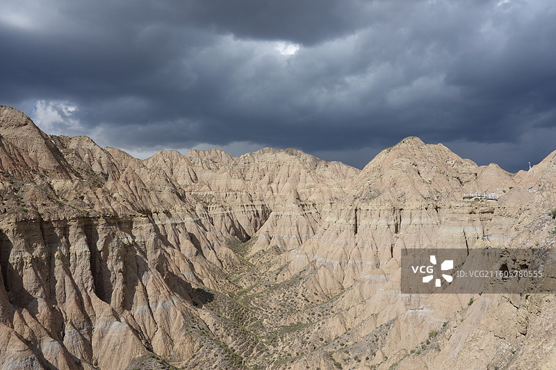 青海省海南州共和县龙羊峡土林地质公园图片素材