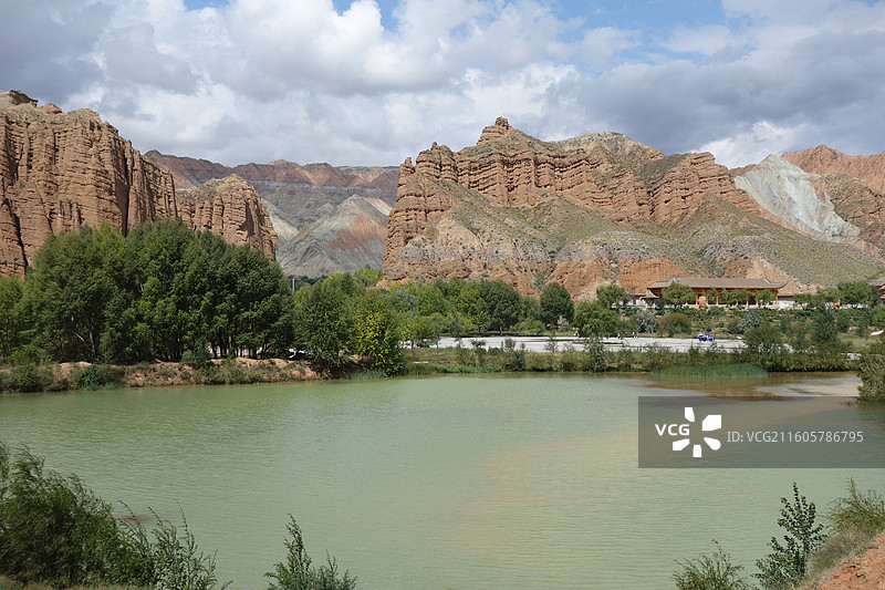 青海省海南州贵德县贵德丹霞阿什贡丹霞图片素材