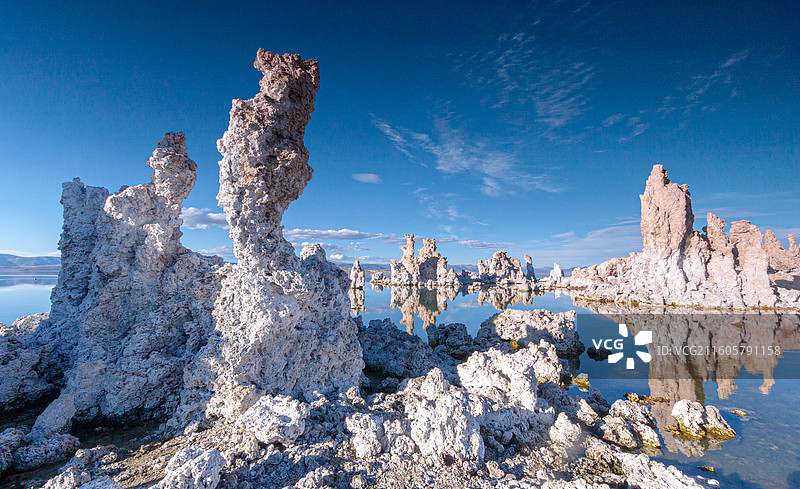 mono lake landscape图片素材