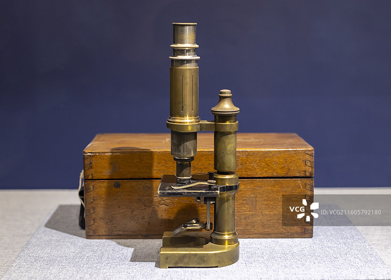 显微镜 贺康在法国留学时购买 中国国家博物馆图片素材