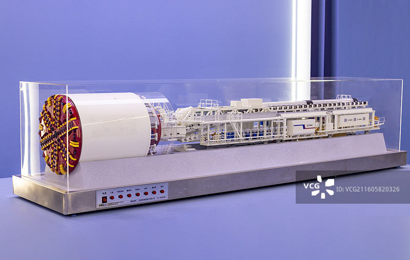 加丽娜号盾构机模型 中国国家博物馆图片素材