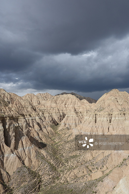 青海省海南州共和县龙羊峡土林地质公园图片素材