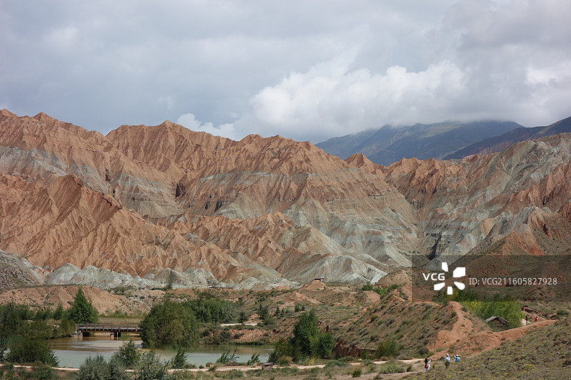 青海省海南州贵德县贵德丹霞阿什贡丹霞图片素材
