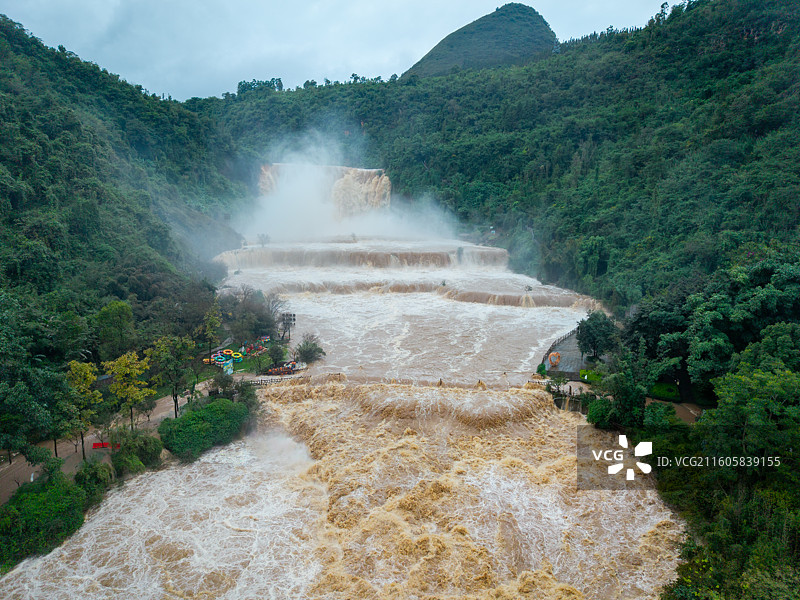 航拍曲靖罗平九龙瀑布图片素材