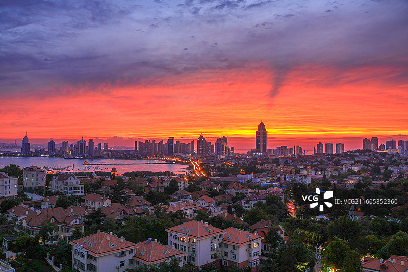 青岛 小鱼山 晚霞 日落图片素材