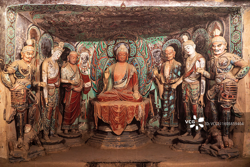 上海“何以敦煌·念念回响”展览莫高窟第45窟佛龛图片素材