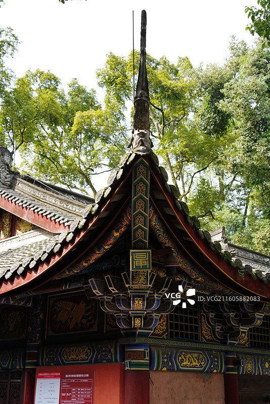 乐山大佛凌云寺建筑斗拱特写图片素材
