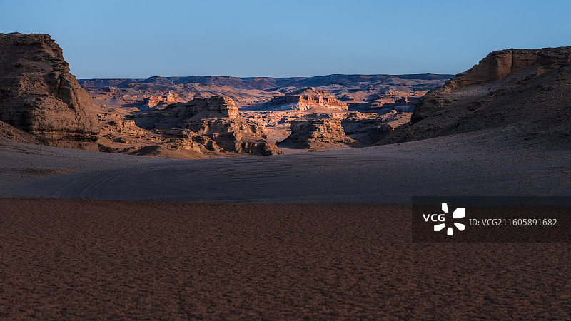 罗布泊十三间房戈壁雅丹图片素材