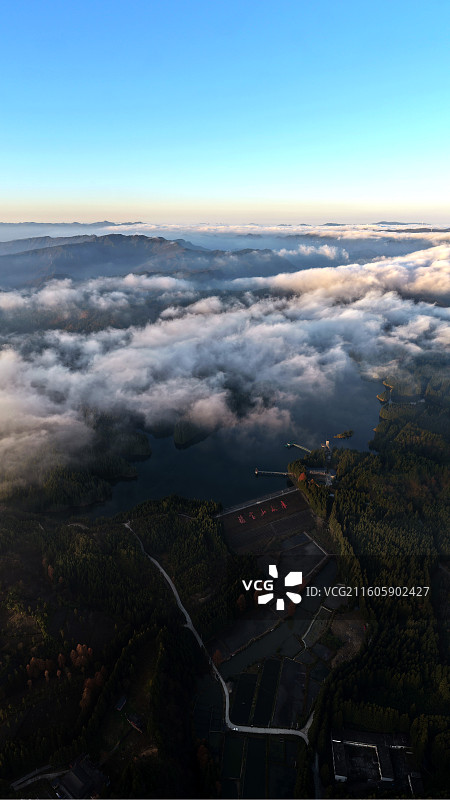湖北利川佛宝山（福宝山）水库风光图片素材