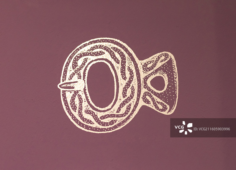 内蒙古自治区杭锦旗桃红巴拉出土的战国环形带鐍 中国国家博物馆图片素材