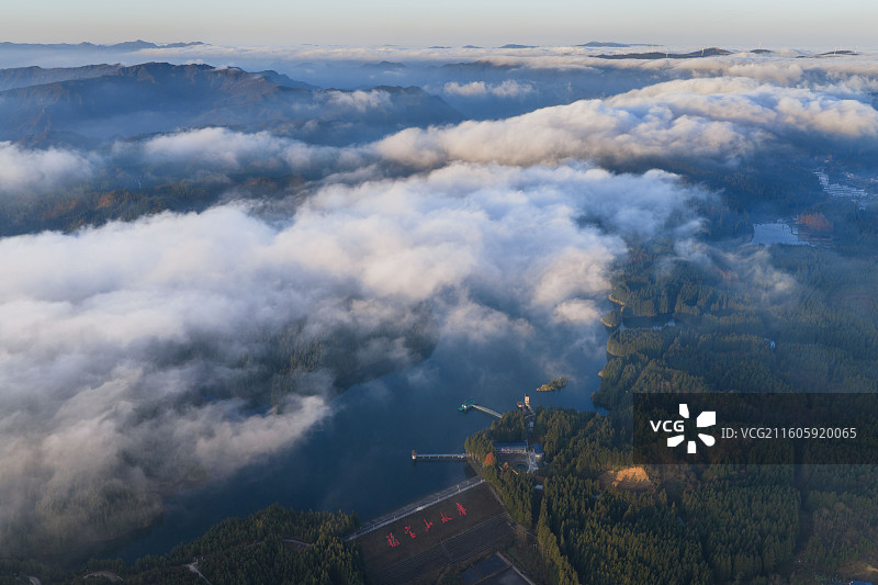 湖北利川佛宝山（福宝山）水库风光图片素材