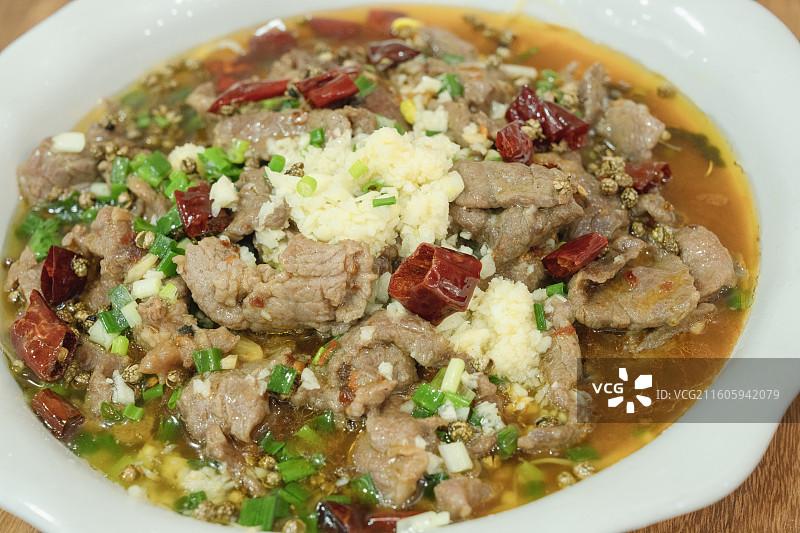 香辣嫩滑美味的水煮牛肉图片素材