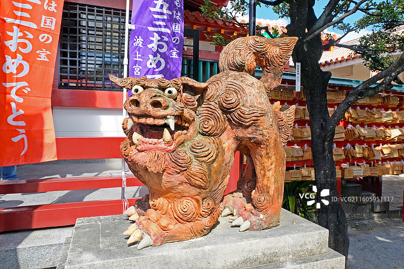 日本冲绳县波上宫神社的石敢当图片素材