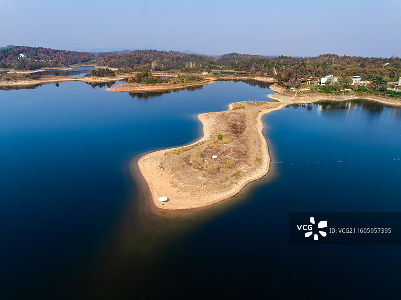 湖北武汉木兰湖风景区深秋风光图片素材