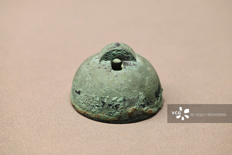 汉景帝阳陵博物院藏 西汉 铜累图片素材