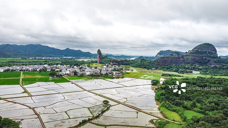 龙虎山金枪峰，位于江西鹰潭图片素材